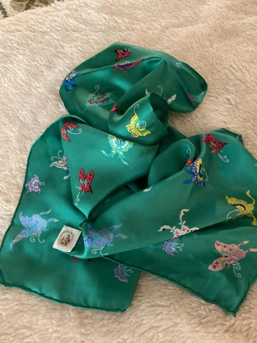 SILK,SCARF WITH BUTTERFLY THEME FROM SMITHSONIAN INSTITUTION